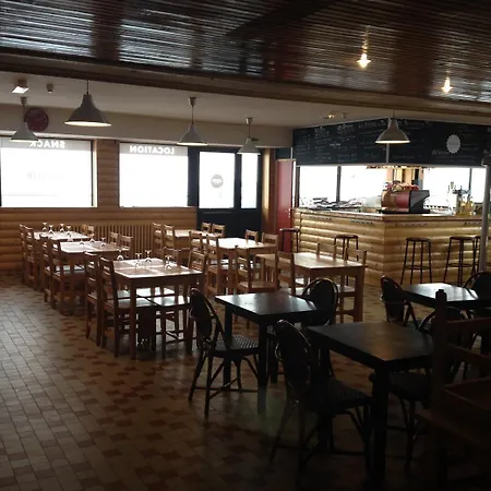 Le Tuc De L'etang Hotel 3*